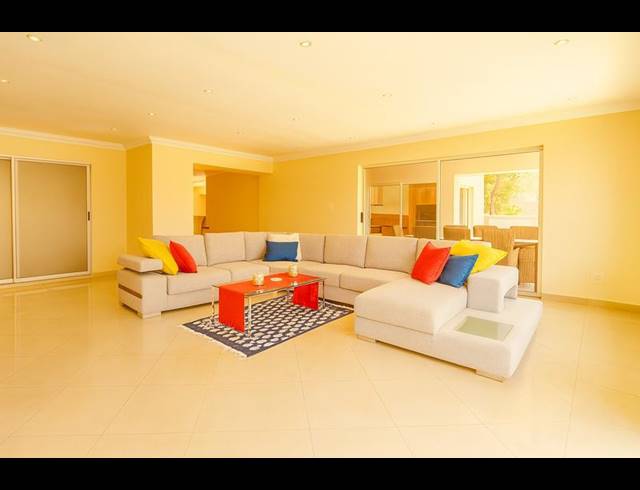 5 BEDROOM HOUSE FOR SALE IN MORELETAPARK